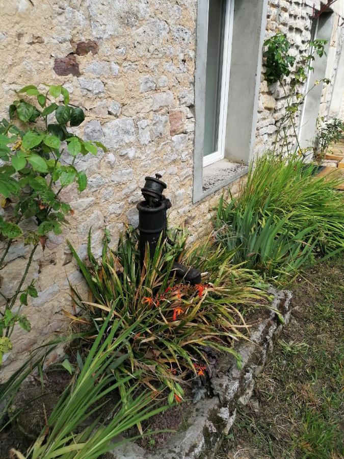 Maison renovee en pierres avec jardin près Omaha beach&Bayeux à 5mn de Port en Bessin Commes Exterior foto