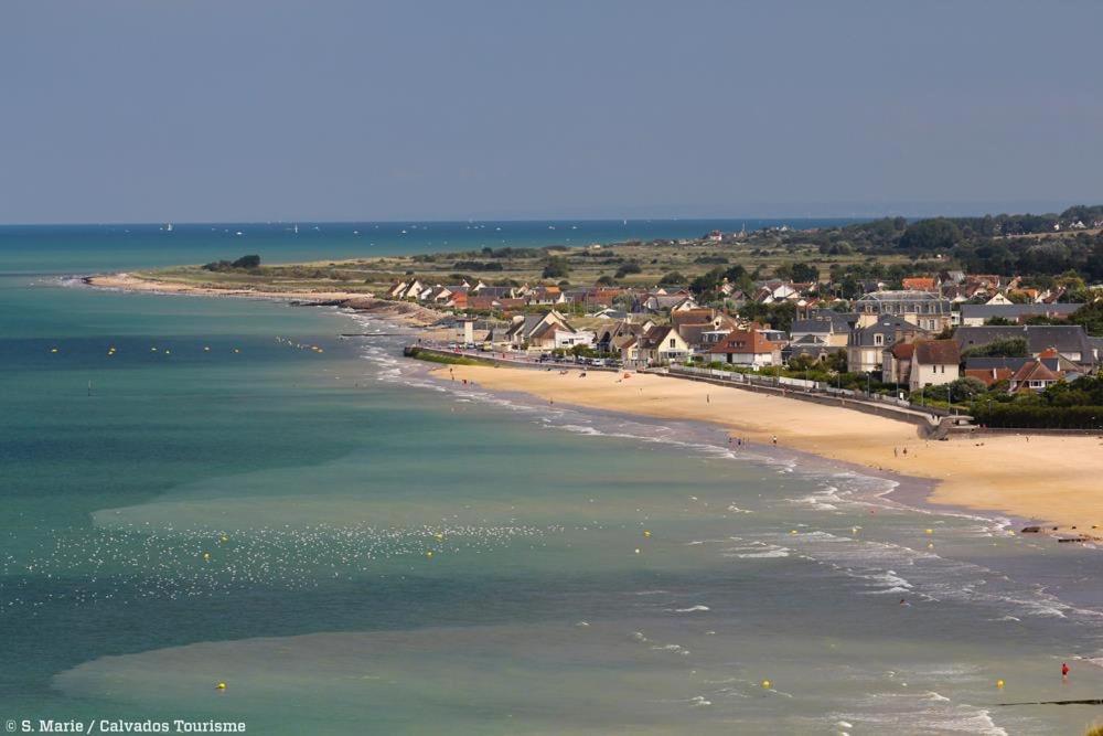 Maison renovee en pierres avec jardin près Omaha beach&Bayeux à 5mn de Port en Bessin Commes Exterior foto
